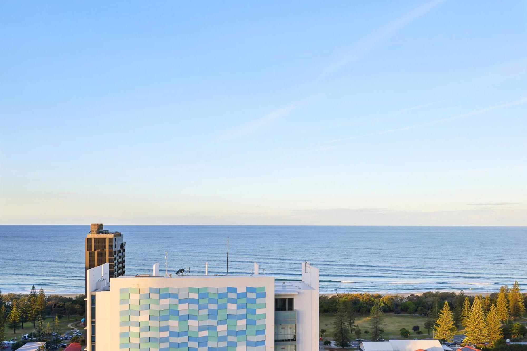 Ocean View 3-Bed With Gym, Pool, Sauna & Parking Gold Coast Dış mekan fotoğraf