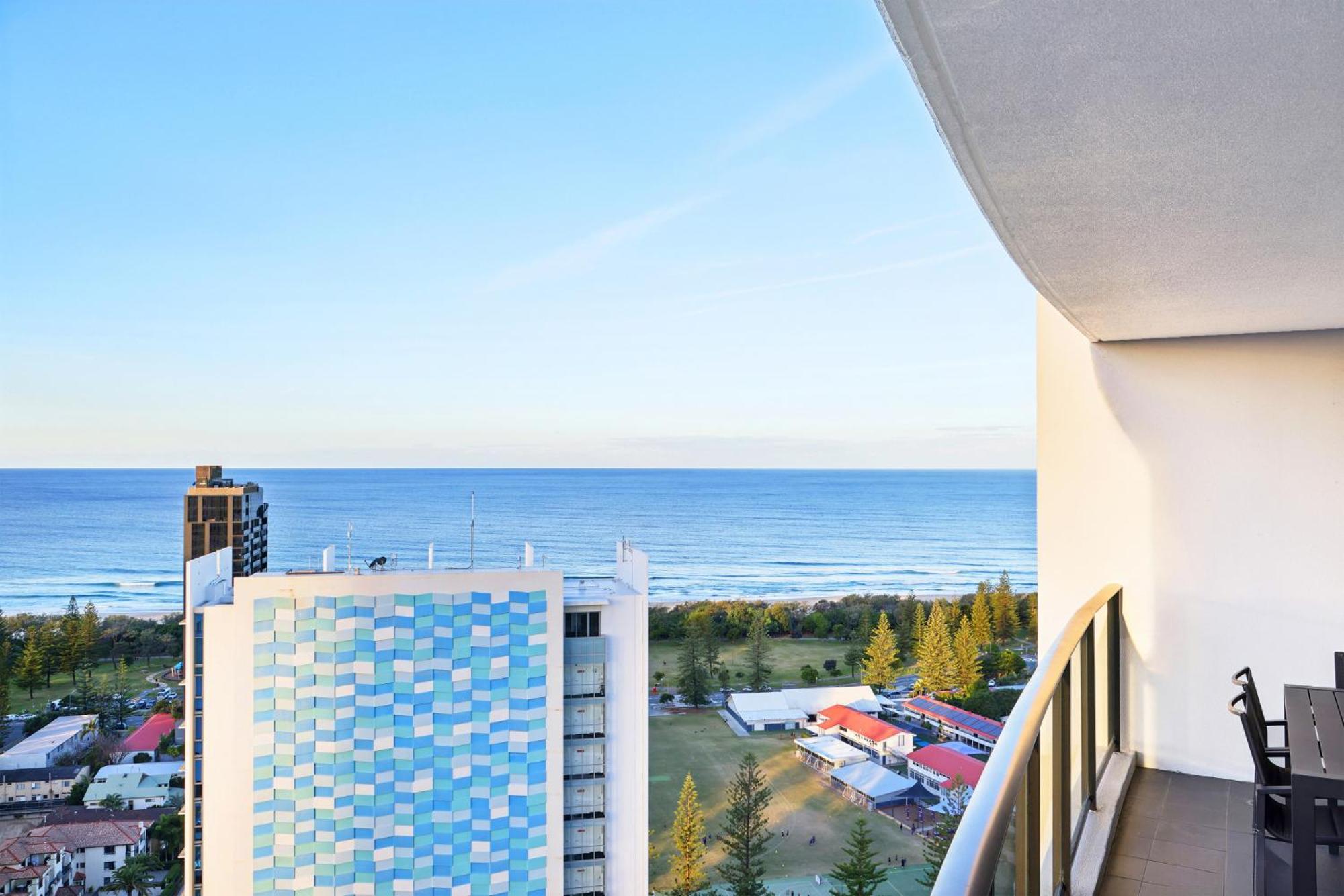 Ocean View 3-Bed With Gym, Pool, Sauna & Parking Gold Coast Dış mekan fotoğraf